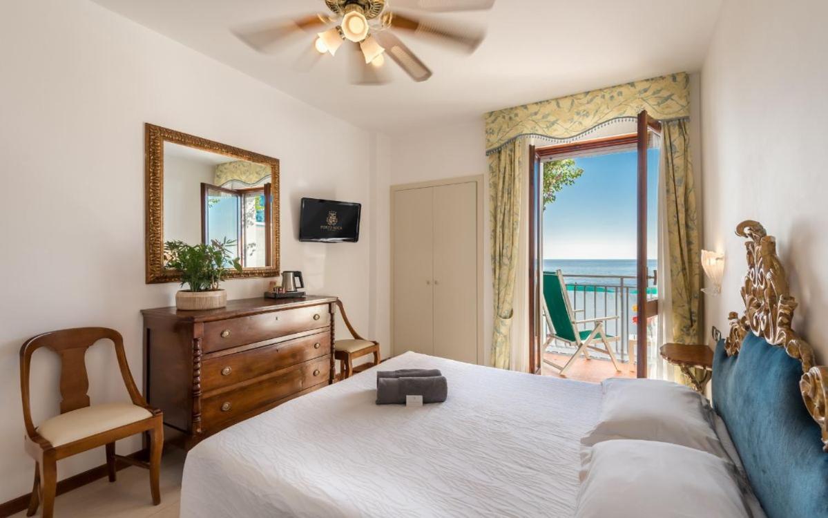 Hotel Porto Roca Монтероссо-аль-Маре Экстерьер фото